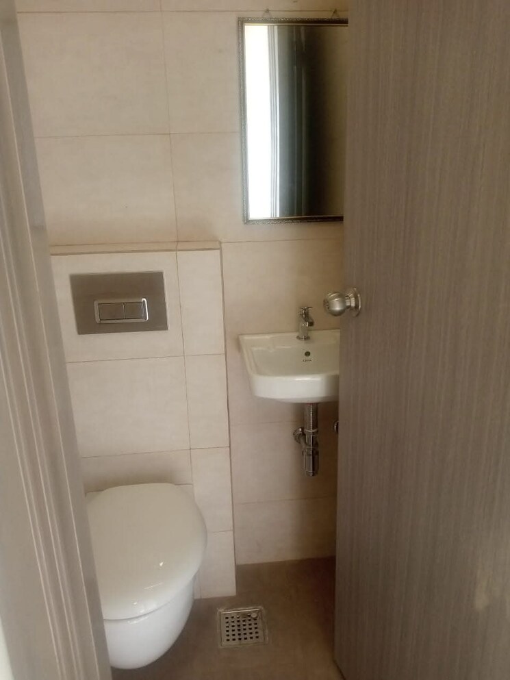 Bathroom, ajmera-greenfinity 1 Bedroom 500 Sq.Ft. Apartment In Wadala East Mumbai 9463563