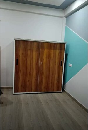 Furnished Amenities in 3 BHK Apartment at Hazratganj – for Rent