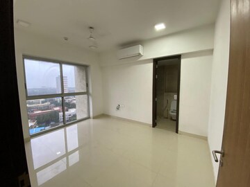 Room in 3 BHK Apartment at Gurudatta CHS Sion East, Sion East – for Rent