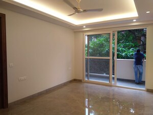 Room in 4 BHK Apartment at Sarvodaya Enclave – for Rent
