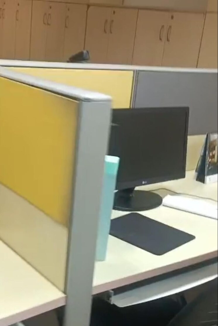 Team Area, park street Commercial Office Space 1380 Sq.Ft. In Park Street Kolkata 9463600