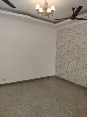 2 BHK Builder Floor For Rent in Jungpura Extension
