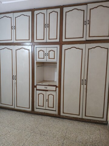 Building Lobby in 2 BHK Builder Floor at Jungpura Extension – for Rent