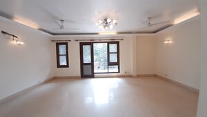 Room in 4 BHK Apartment at Greater Kailash ii – for Rent