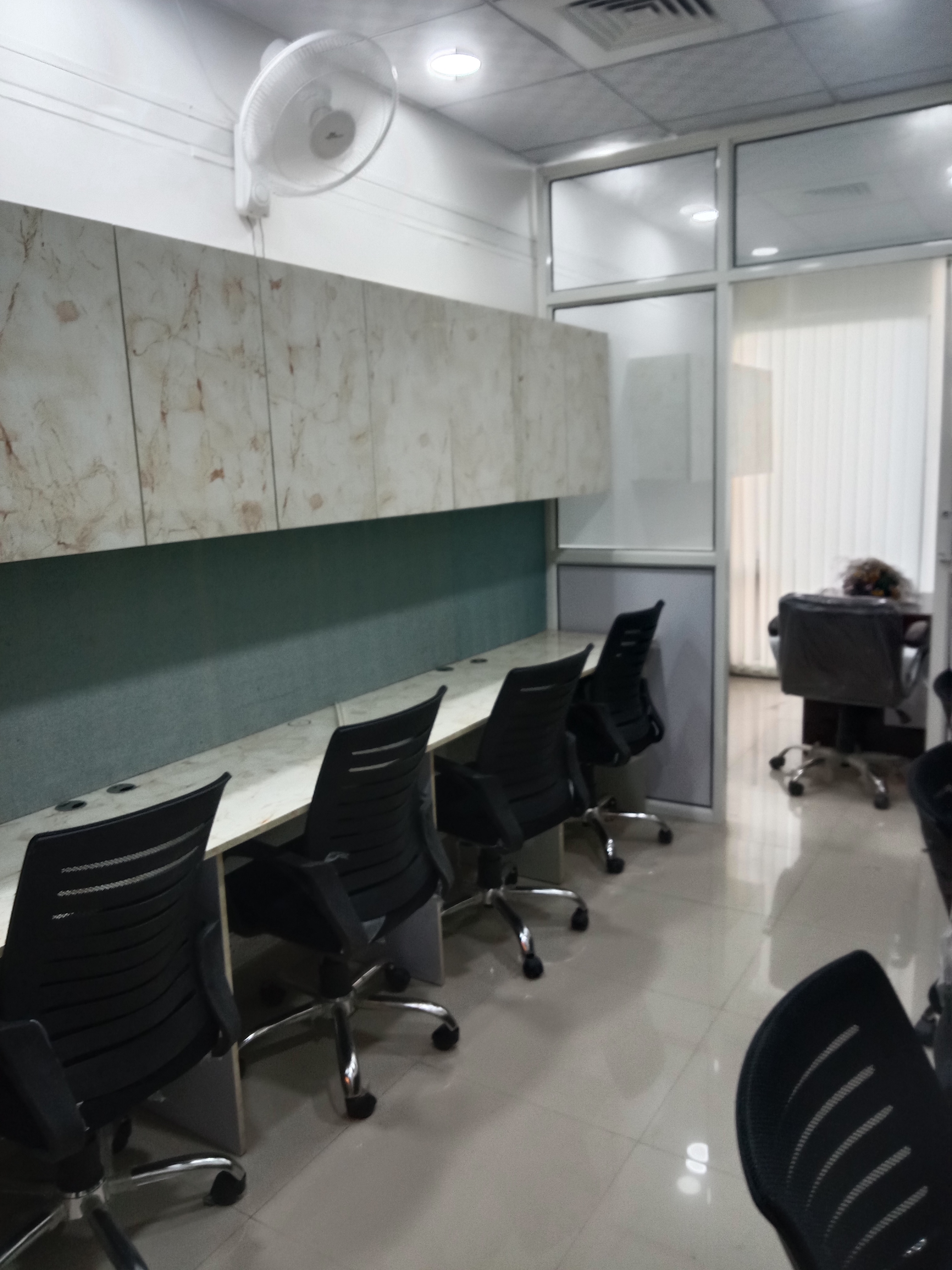 Office Space For Rent in Gaur City Center