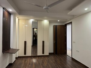 Room in 3 BHK Apartment at Uday Park – for Rent