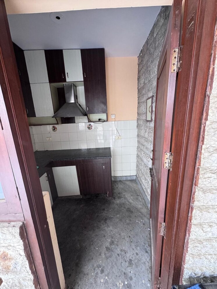 Kitchen, palam-vihar-residents-association 2 Bedroom 1250 Sq.Ft. Builder Floor In Palam Vihar Gurgaon 9463640