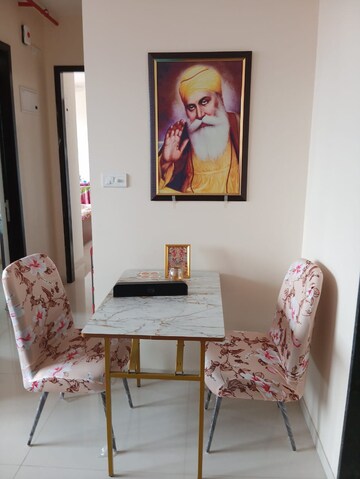 Living Room in 1.5 BHK Apartment at Sheth Zuri, Laxmi Nagar – for Rent