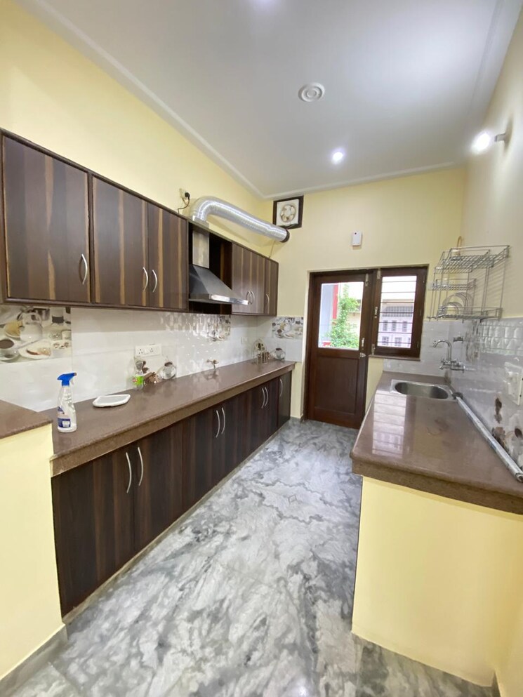 Kitchen, palam-vihar-residents-association 2 Bedroom 1250 Sq.Ft. Builder Floor In Palam Vihar Gurgaon 9463645