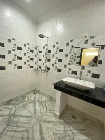 Bathroom in 2 BHK Builder Floor at Palam Vihar Residents Association, Palam Vihar – for Rent