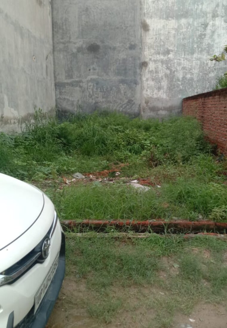 undefined, nh 24  128 Sq.Yd. Plot In Nh 24 Ghaziabad 9463653