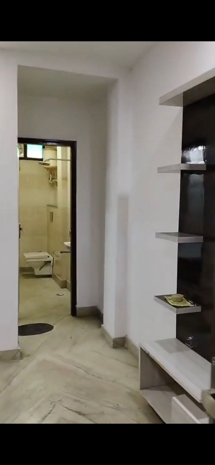 Bathroom, puri-pp-city-centre 2 Bedroom 650 Sq.Yd. Builder Floor In Pitampura Delhi 9463661