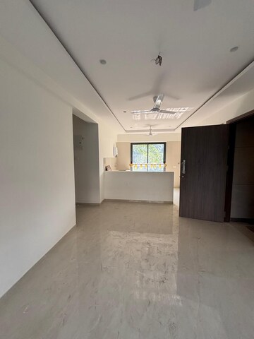 Room in 2 BHK Apartment at KK Elegance, Khar West – for Rent