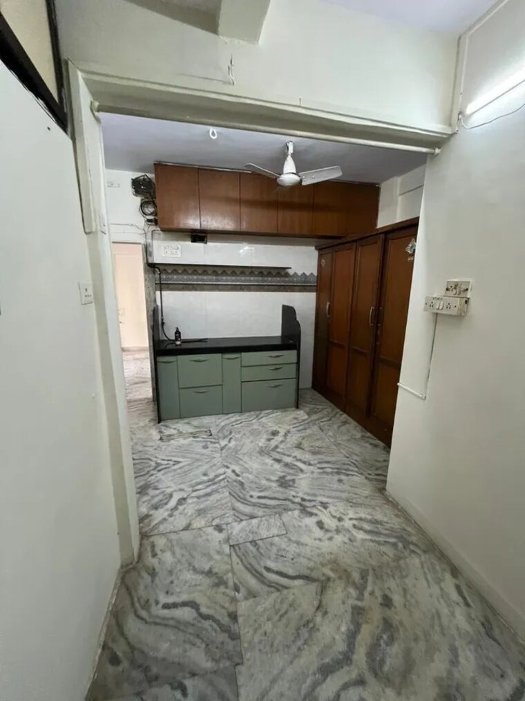 Kitchen, earth-building 1 RK 300 Sq.Ft. Apartment In Matunga East Mumbai 9463675