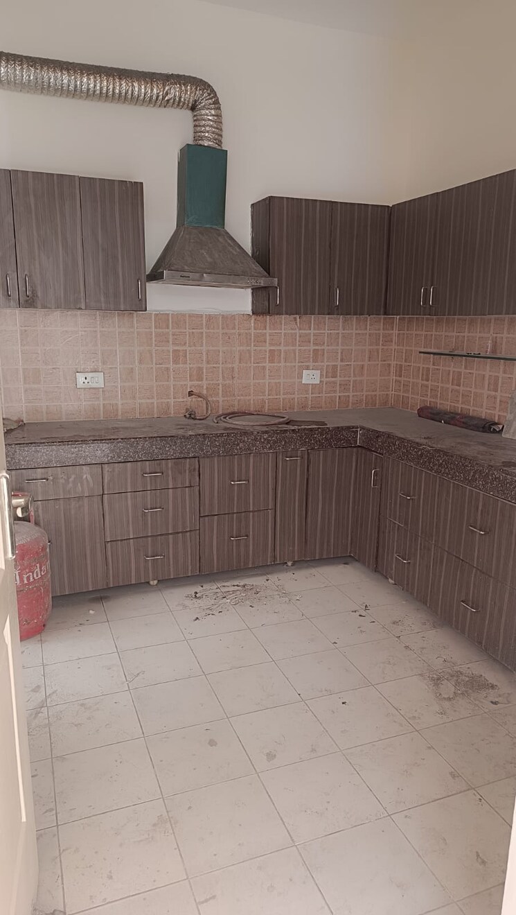 Kitchen, us-pine-homes 3 Bedroom 1250 Sq.Ft. Villa In Dhakoli Zirakpur 9463710