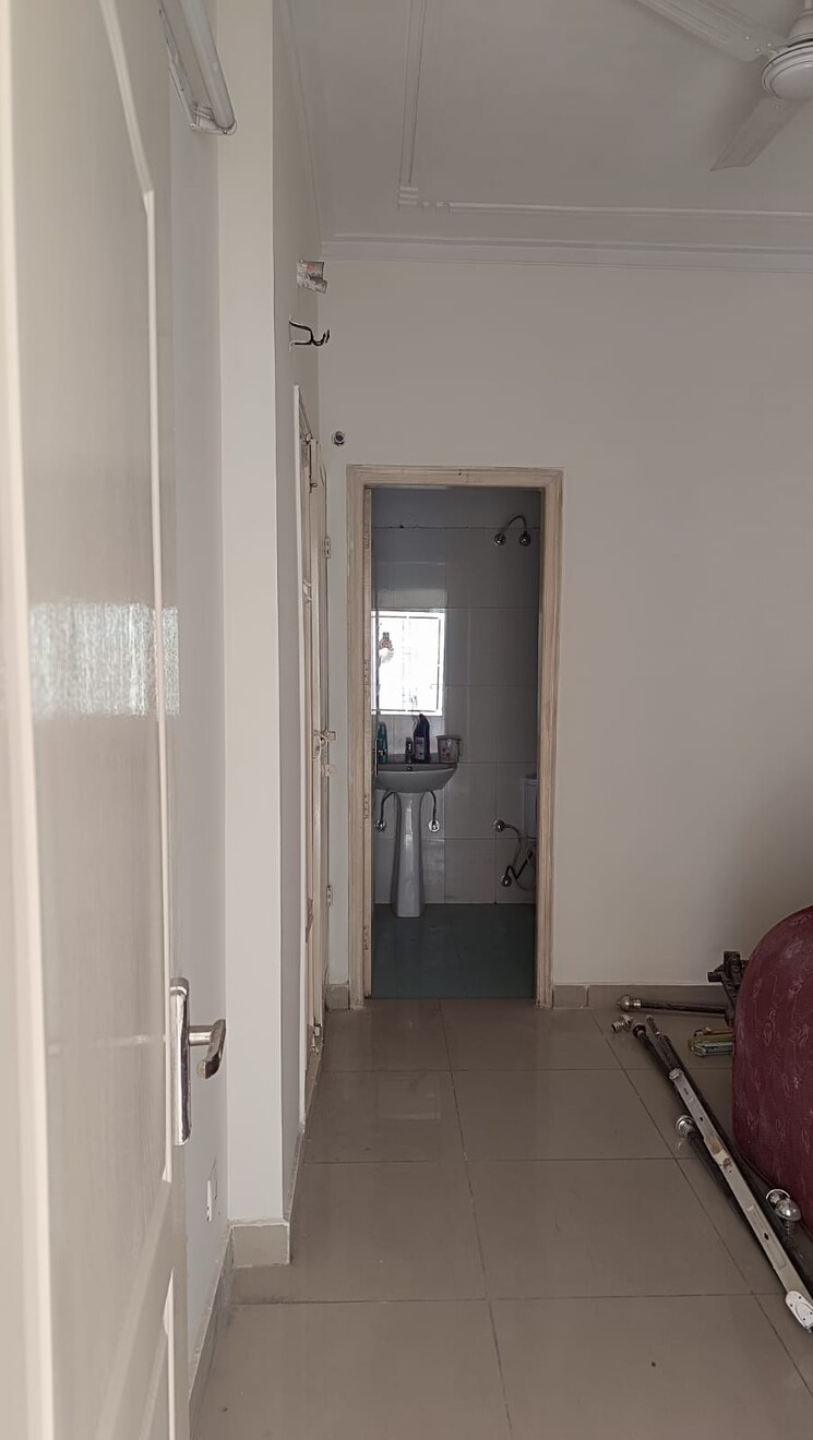 Master Bedroom, us-pine-homes 3 Bedroom 1250 Sq.Ft. Villa In Dhakoli Zirakpur 9463710