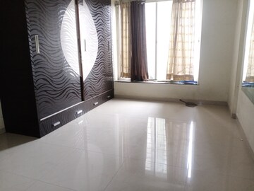 Room in 2 BHK Apartment at Mahesh Galaxy, Sinhagad Road – for Rent