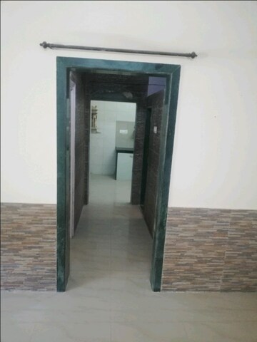 Room in 1 BHK Apartment at Thane West – for Rent