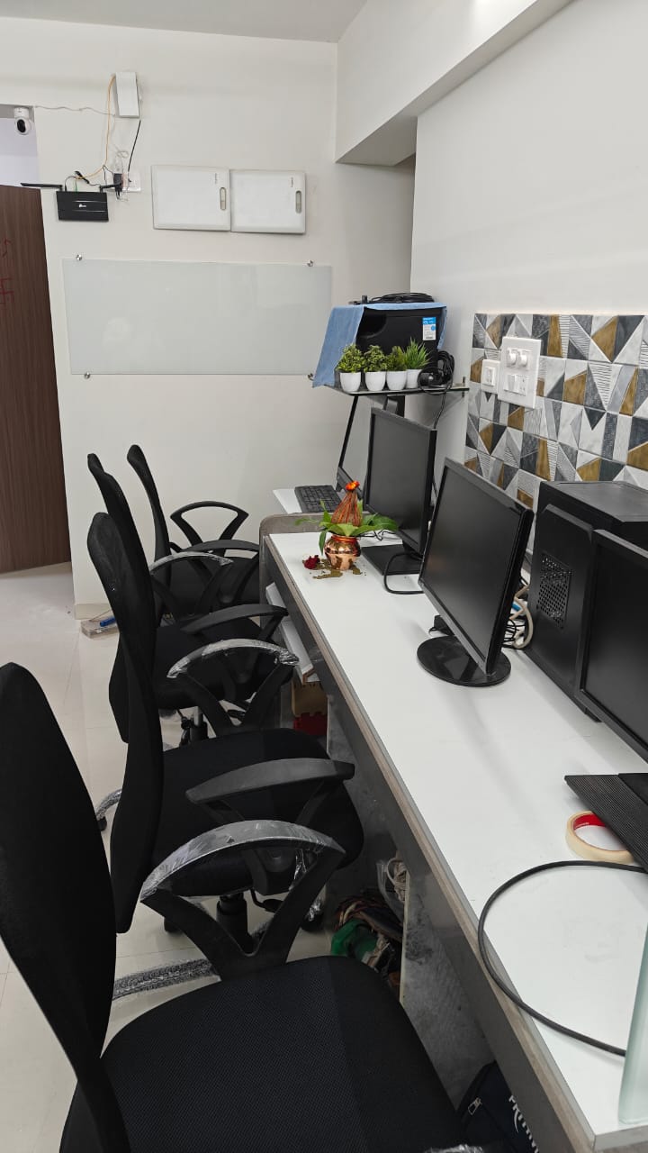 Office Space For Rent in Uthalsar