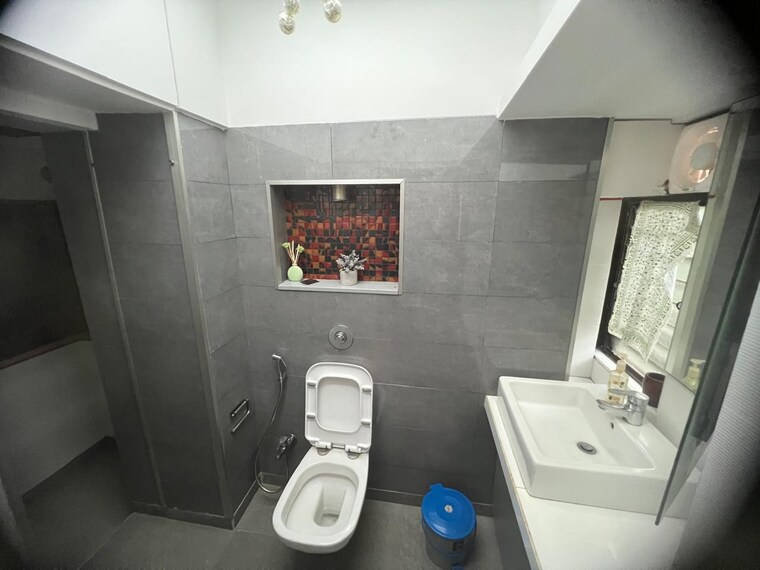 Bathroom, santacruz west 4 Bedroom 2500 Sq.Ft. Apartment In Santacruz West Mumbai 9463798