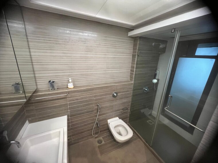 Bathroom, santacruz west 4 Bedroom 2500 Sq.Ft. Apartment In Santacruz West Mumbai 9463798