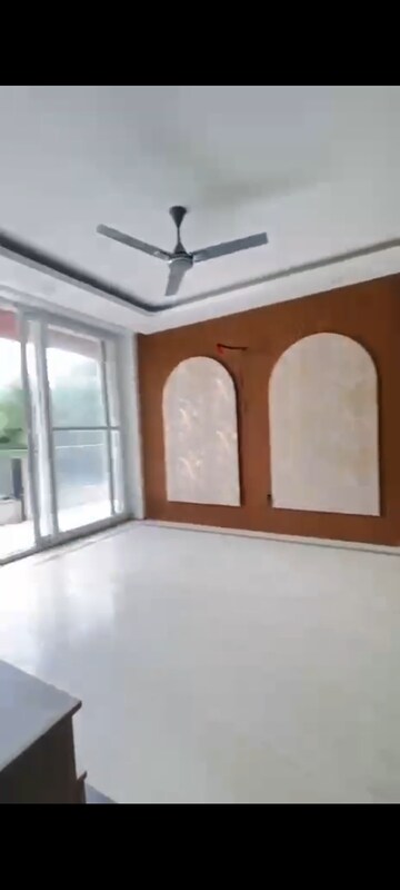 Furnished Amenities in 4 BHK Builder Floor at Raghav Homes, Indrapuram – for Sale