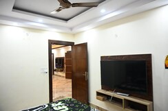 3 BHK Builder Floor For Sale in BPTP Eden Estate
