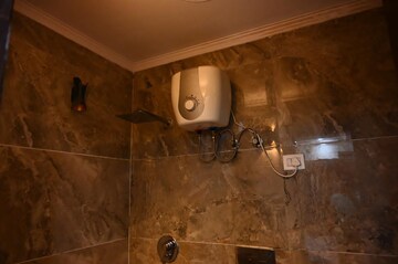 Bathroom in 3 BHK Builder Floor at BPTP Eden Estate, Sector 81 – for Sale