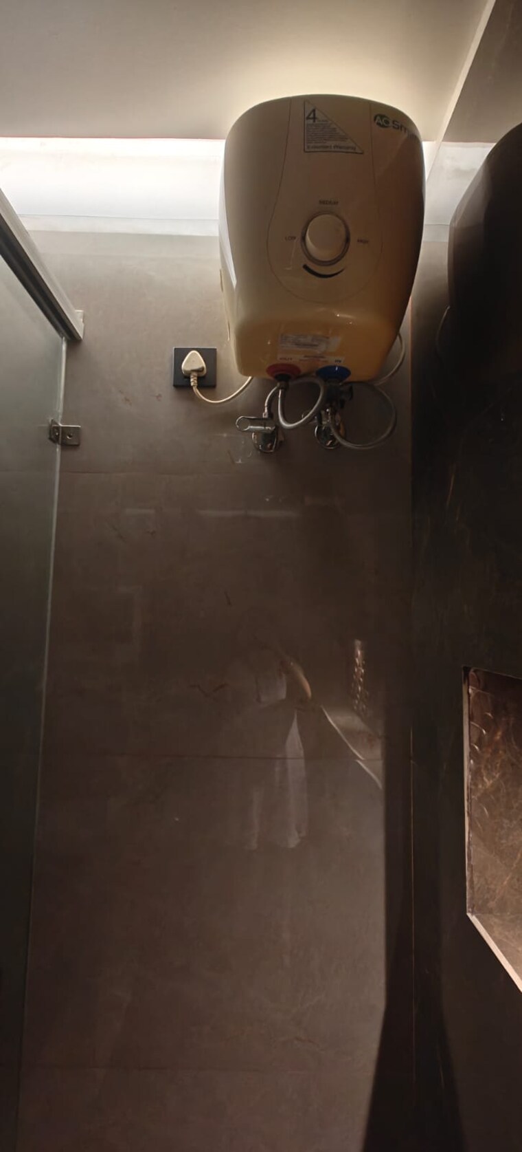 Bathroom, bptp-discovery-park 3 Bedroom 925 Sq.Ft. Apartment In Sector 80 Faridabad 9463806