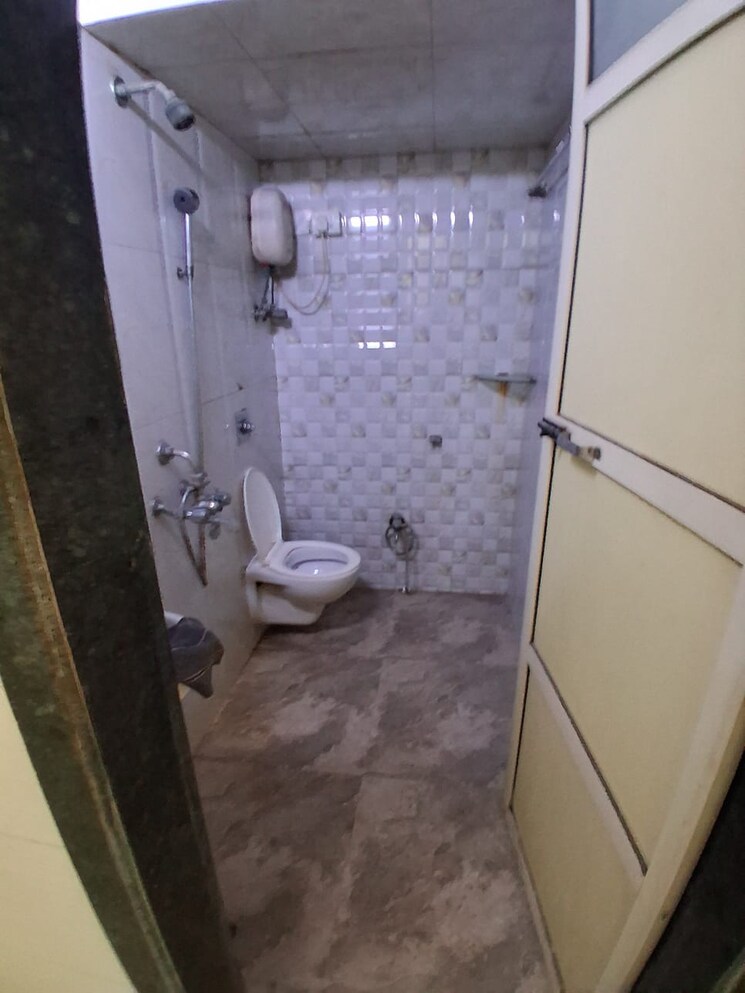 Bathroom, mahalaxmi-chs-chembur 1.5 Bedroom 500 Sq.Ft. Apartment In Chembur Mumbai 9463810