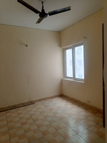 Room in 3 BHK Apartment at BPTP Princess Park, Sector 86 – for Sale