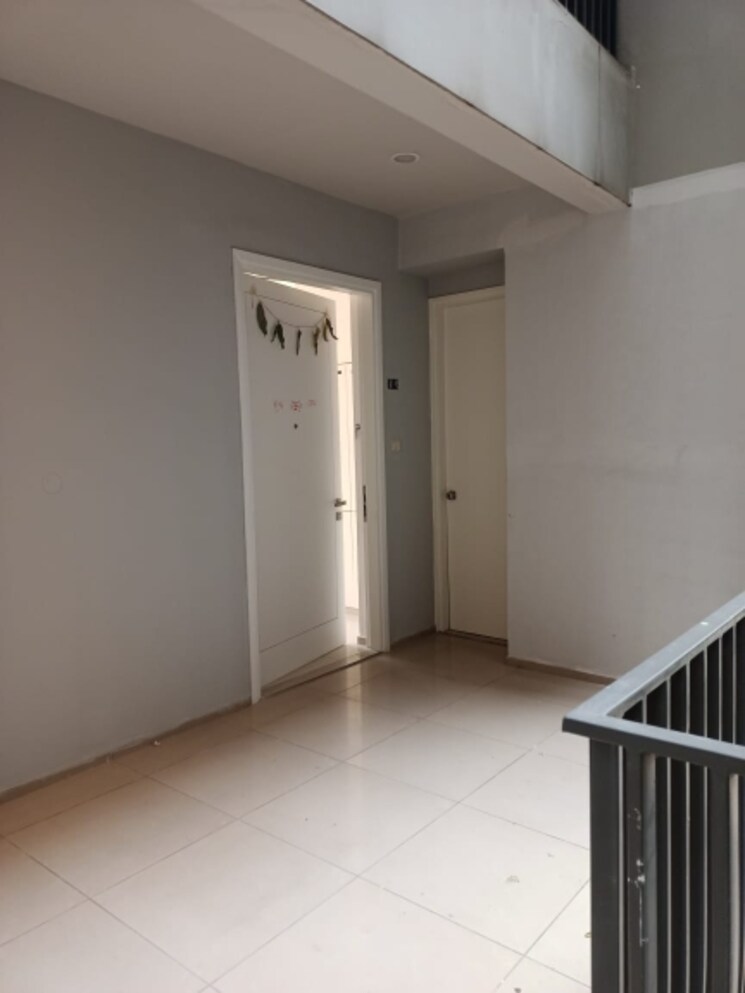 Room, smart-world-orchard 3 Bedroom 1680 Sq.Ft. Apartment In Sector 61 Gurgaon 9463820