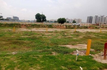  Plot For Sale in Kherki Daula