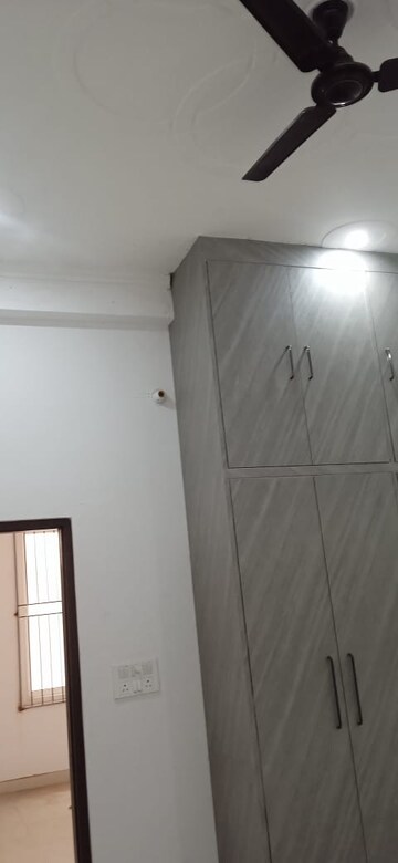 Room in 2 BHK Independent House at Gomti Nagar – for Rent