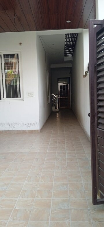 Building Lobby in 2 BHK Independent House at Gomti Nagar – for Rent