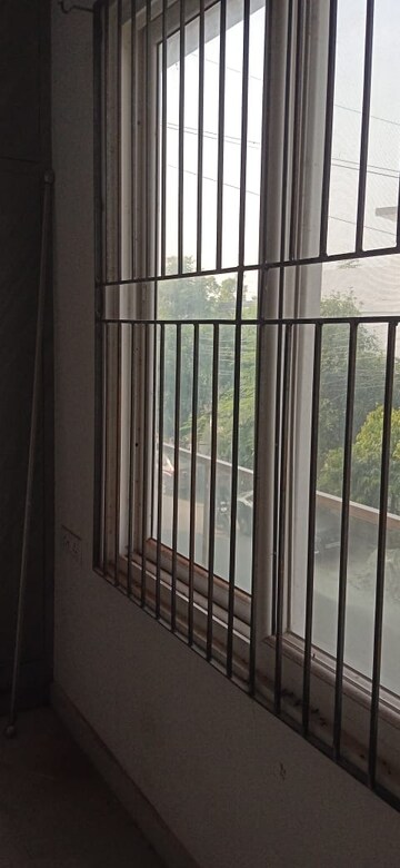 Balcony in 2 BHK Independent House at Gomti Nagar – for Rent