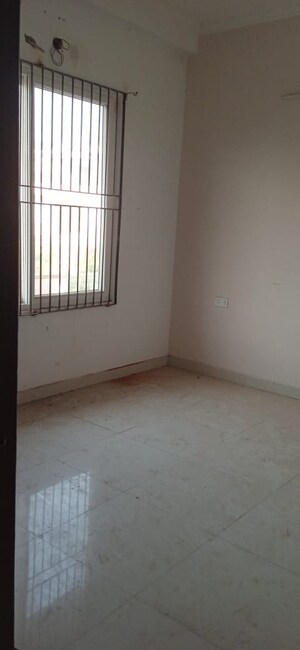 Room in 2 BHK Independent House at Gomti Nagar – for Rent