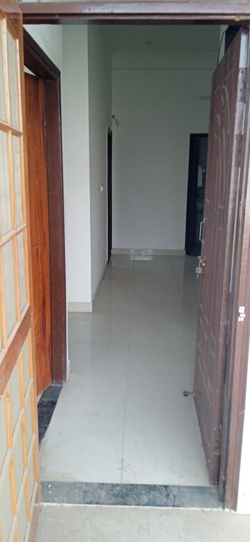 Building Lobby in 2 BHK Independent House at Gomti Nagar – for Rent