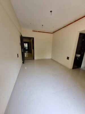 2 BHK Apartment For Rent in DGS Sheetal Tapovan, Malad East