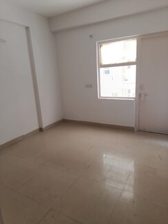 3 BHK Builder Floor For Sale in BPTP Parkland