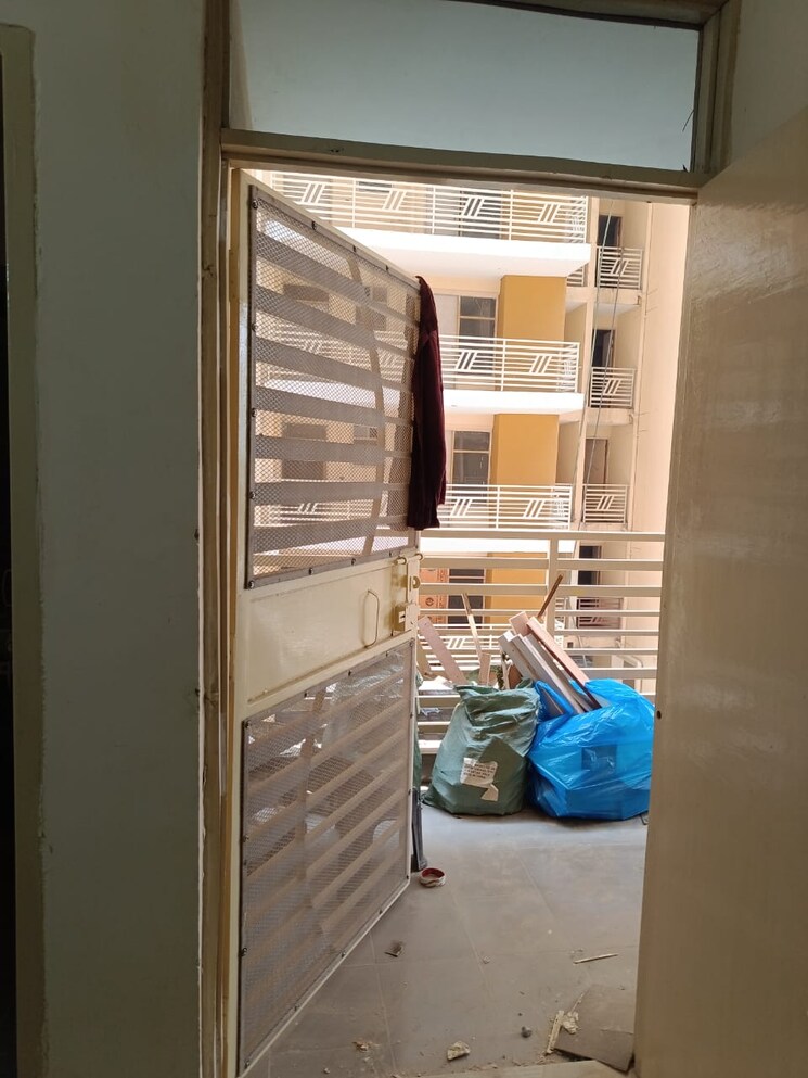 undefined, adore-happy-homes-pride 3 Bedroom 646 Sq.Ft. Apartment In Sector 75 Faridabad 9463850