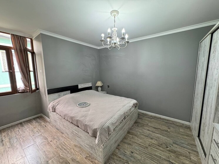 Bedroom, sector 19 3 Bedroom 120 Sq.Yd. Builder Floor In Sector 19 Noida 9463860