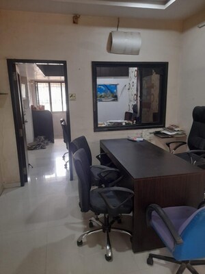 Team Area in 2 BHK Builder Floor at Chander Nagar – for Sale