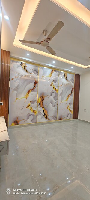 Living Room in 1 BHK Builder Floor at Sector 73 – for Sale