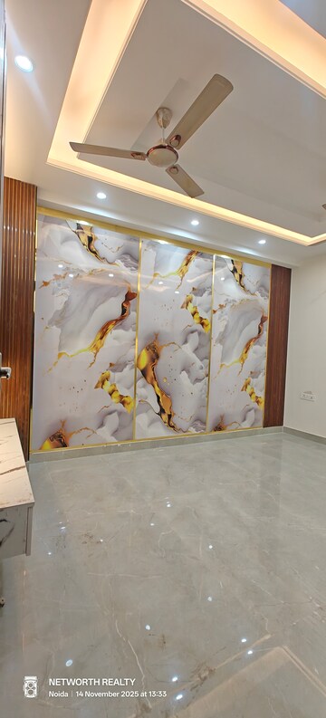 Living Room in 1 BHK Builder Floor at Sector 73 – for Sale