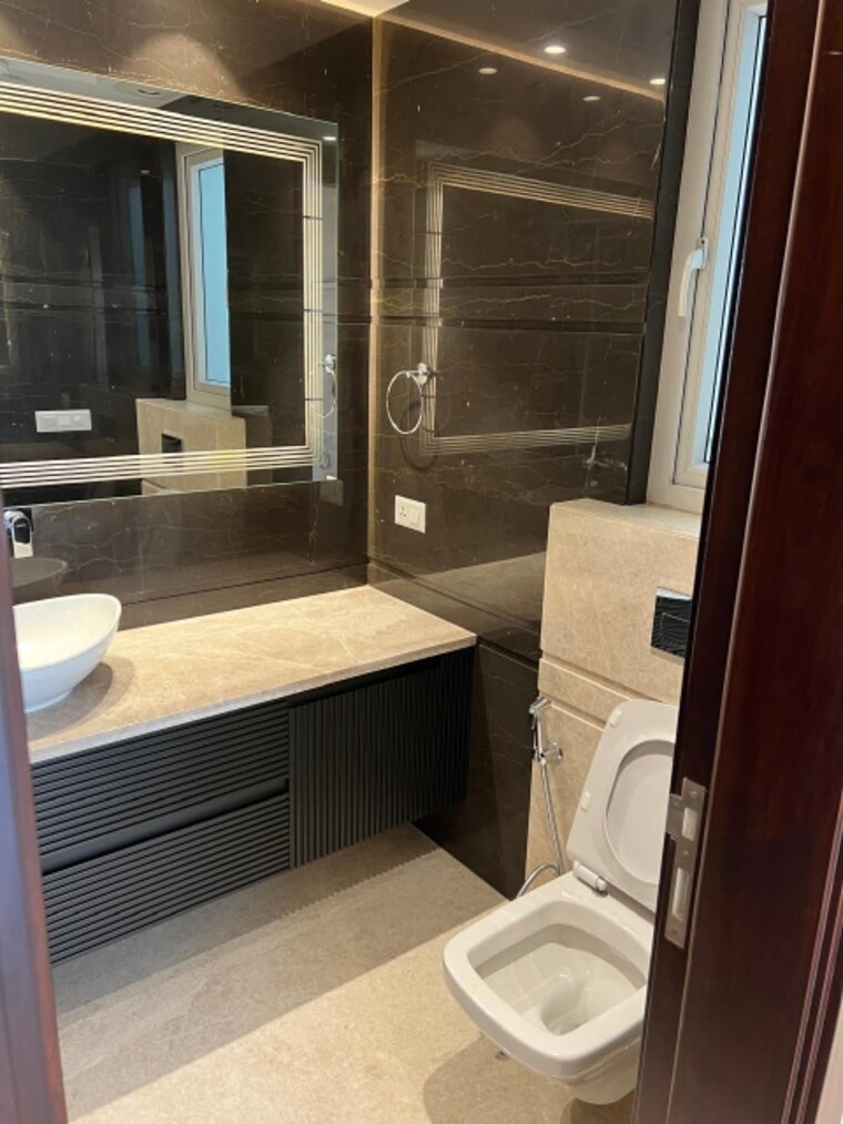 Attached Bathroom, greater kailash i 4 Bedroom 4500 Sq.Ft. Builder Floor In Greater Kailash I Delhi 9463921