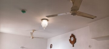 Furnished Amenities in 2.5 BHK Apartment at Supertech Cape Town, Sector 74 – for Rent