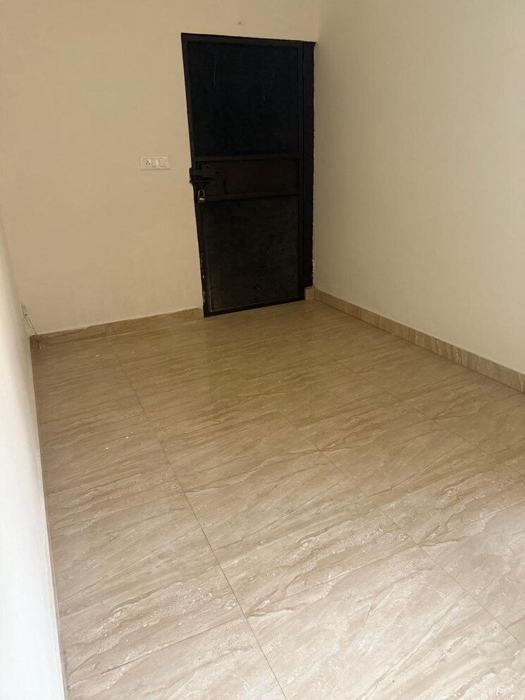 Room, vasant kunj 2 Bedroom 1200 Sq.Ft. Apartment In Vasant Kunj Delhi 9463922