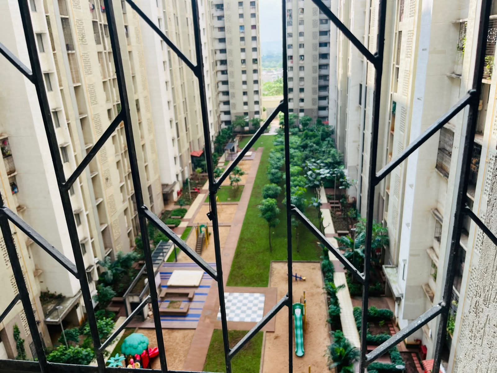 2 BHK Apartment For Sale in Lodha Lakeshore Greens