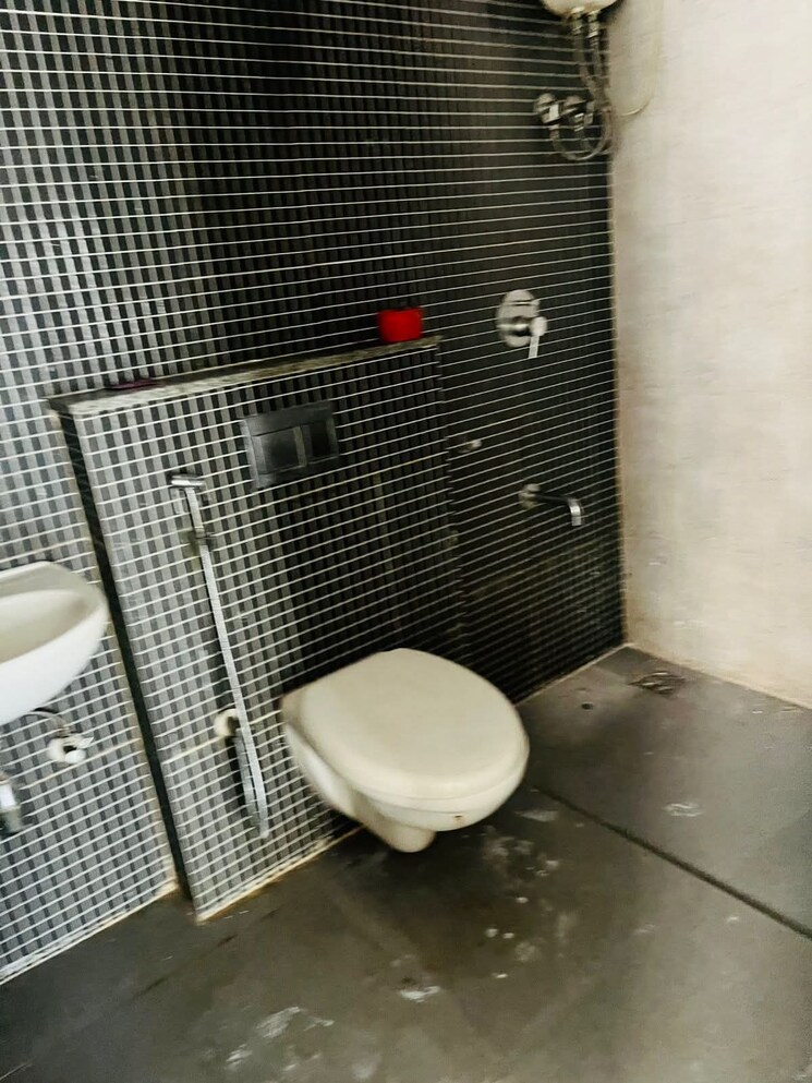 Bathroom, lodha-lakeshore-greens 2 Bedroom 556 Sq.Ft. Apartment In Dombivli East Thane 9463929